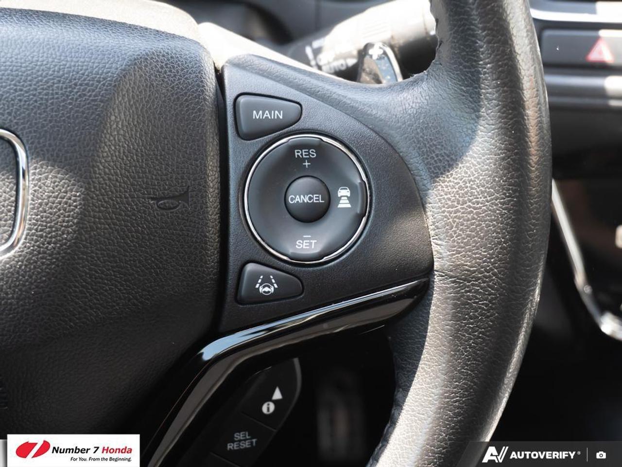 2019 Honda HR-V Touring *NO REPORTED ACCIDENTS*ONE OWNER Photo