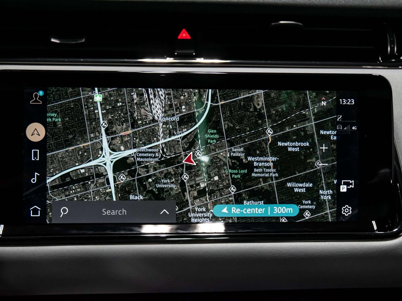 2023 Land Rover Range Rover Evoque P250 R-DYNAMIC SE NAVIGATION REAR VIEW CAMERA Photo