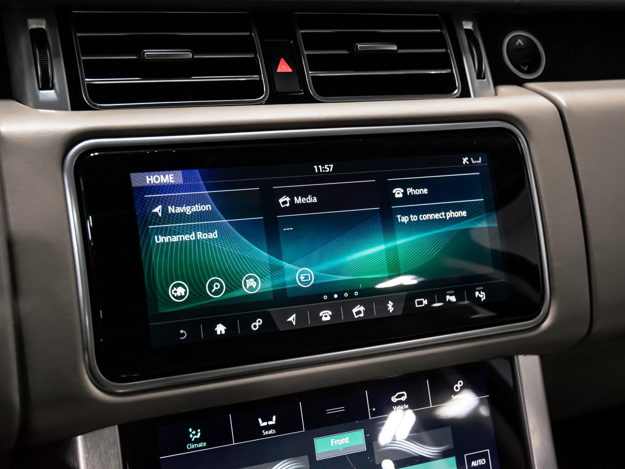 2019 Land Rover Range Rover V8 SUPERCHARGED SWB REAR DVD HEADS UP NAVI Photo