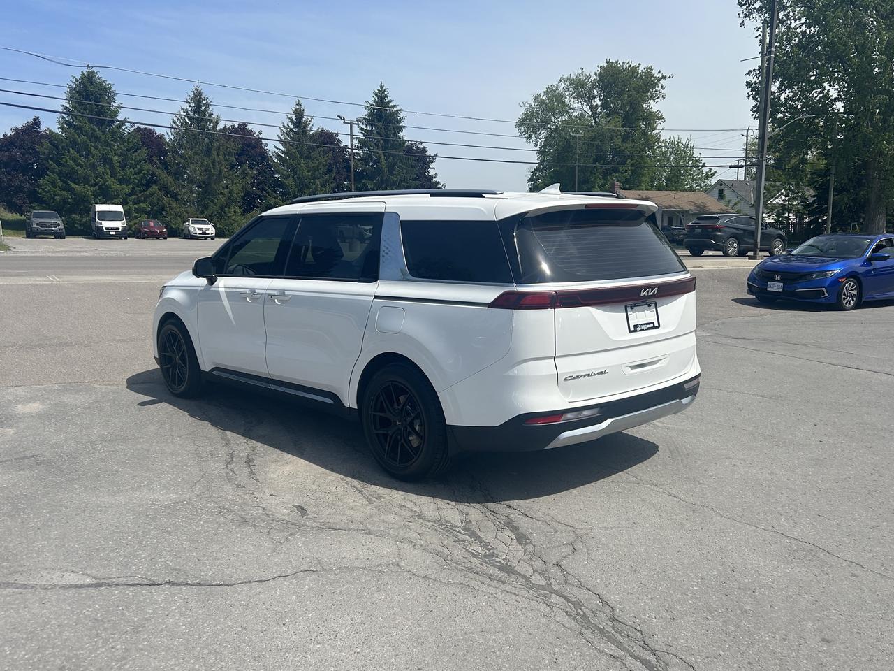 2022 Kia Carnival EX/LEATHER/HEATED SEATS/BACK UP CAM/CALL PICTON Photo