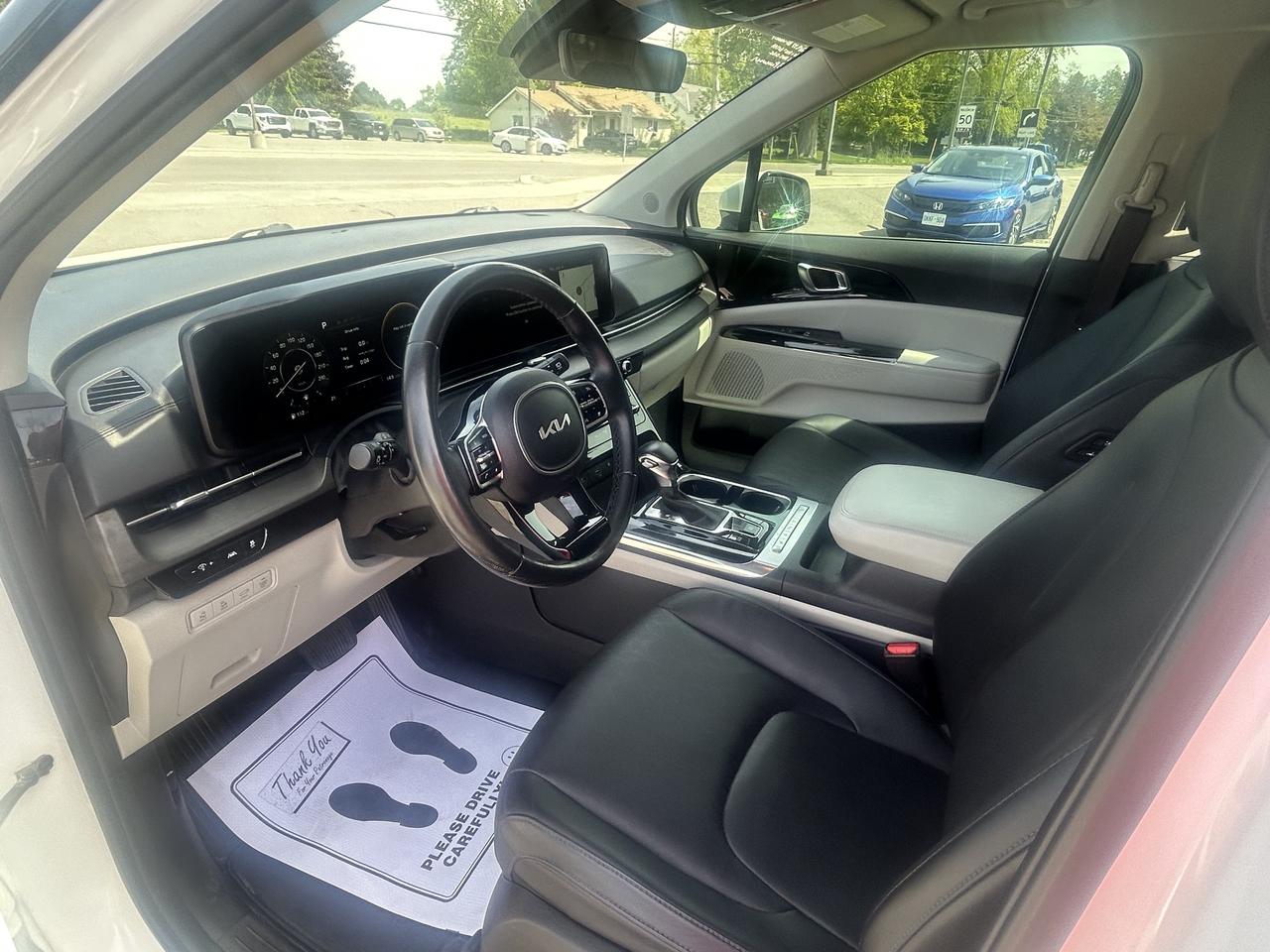 2022 Kia Carnival EX/LEATHER/HEATED SEATS/BACK UP CAM/CALL PICTON Photo