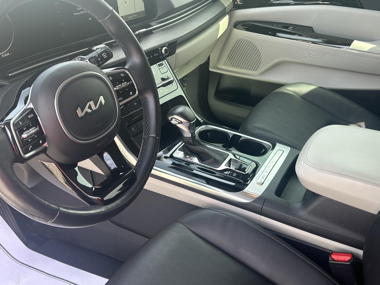 2022 Kia Carnival EX/LEATHER/HEATED SEATS/BACK UP CAM/CALL PICTON Photo