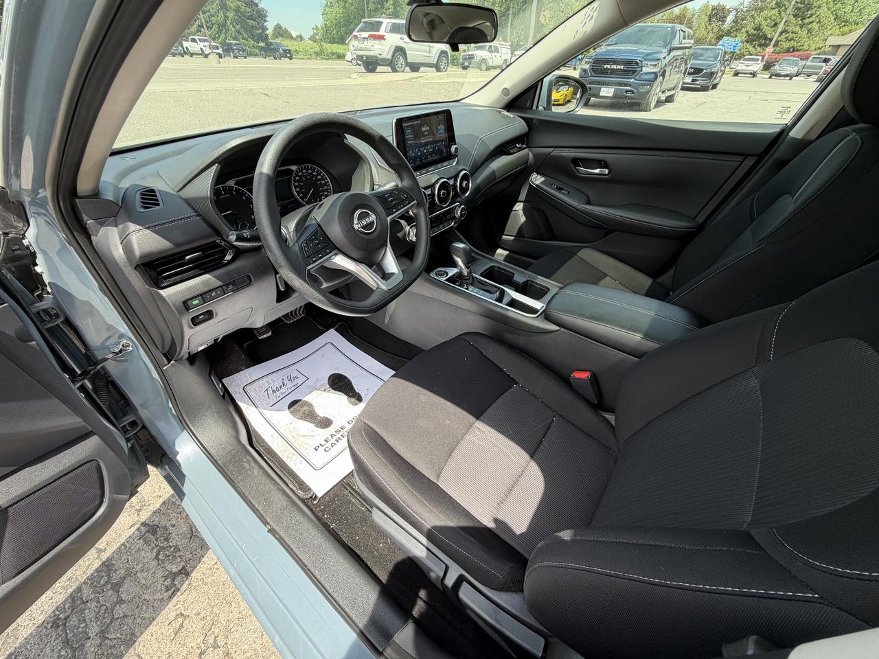 2024 Nissan Sentra SV/PWR SUN ROOF/BACK UP CAM/CALL PICTON Photo