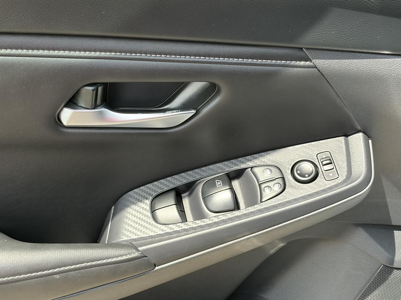 2024 Nissan Sentra SV/PWR SUN ROOF/BACK UP CAM/CALL PICTON Photo