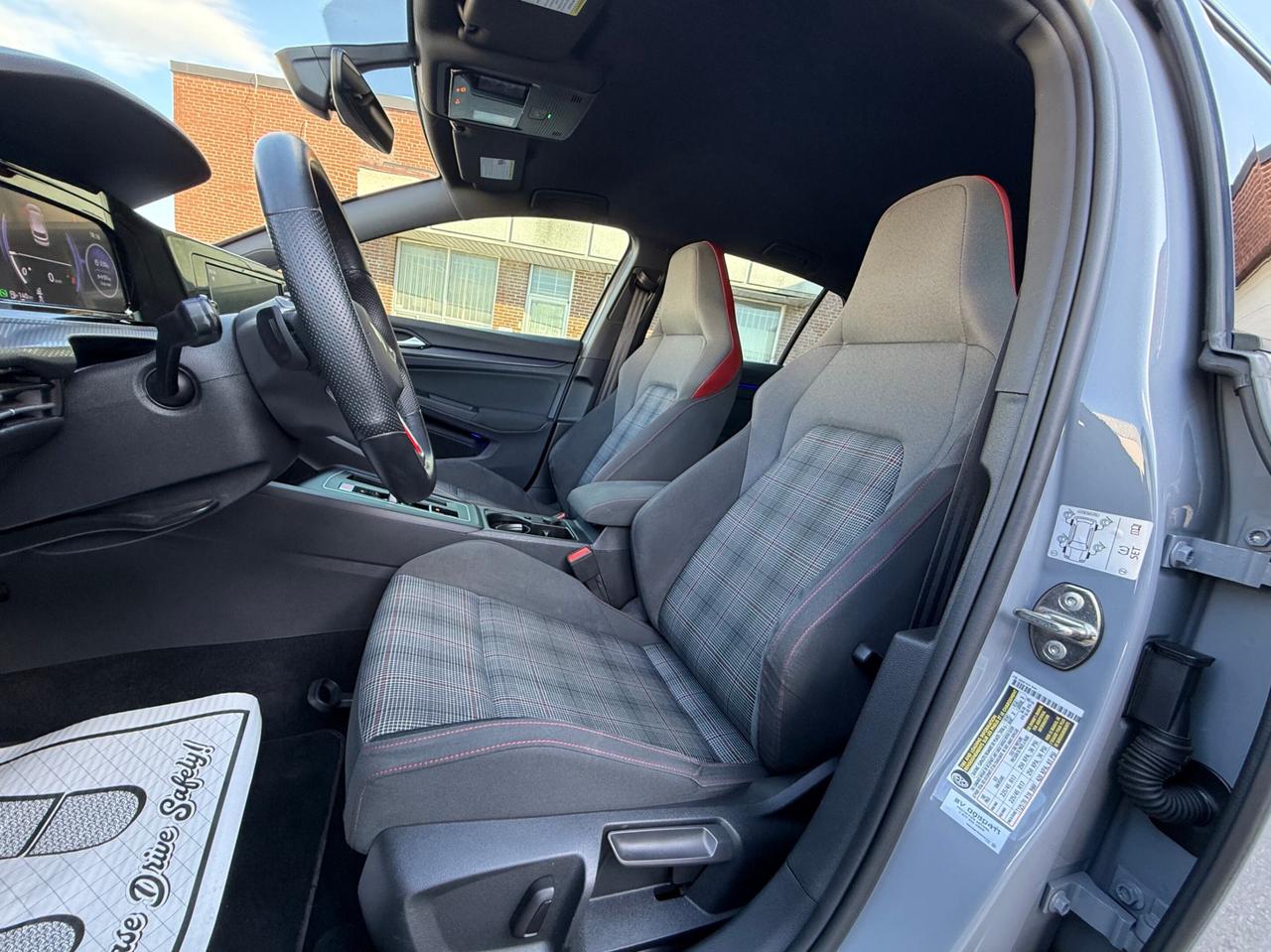 2022 Volkswagen Golf GTI GTI    ONE OWNER   NO ACCIDENT Photo