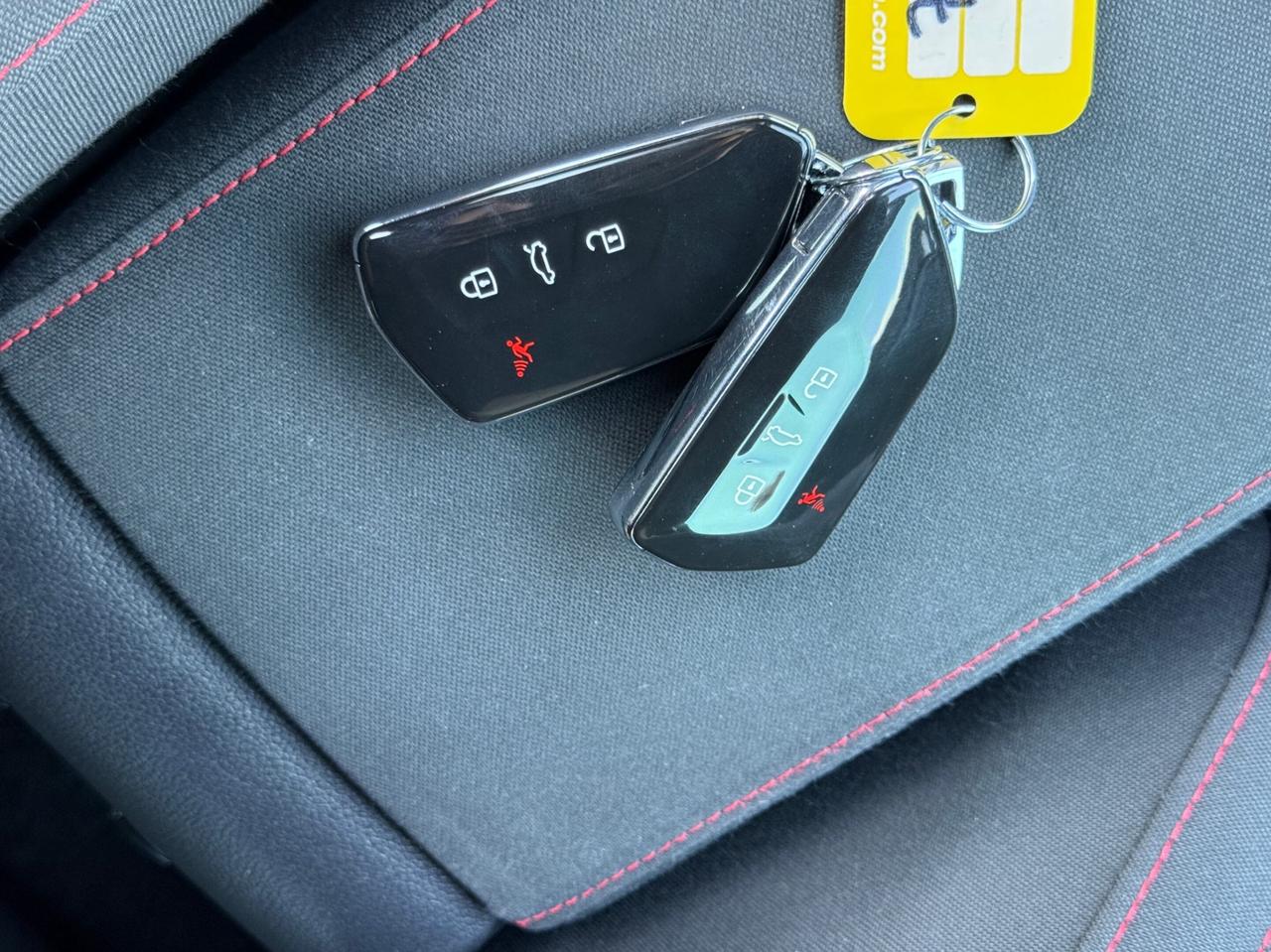 2022 Volkswagen Golf GTI GTI    ONE OWNER   NO ACCIDENT Photo