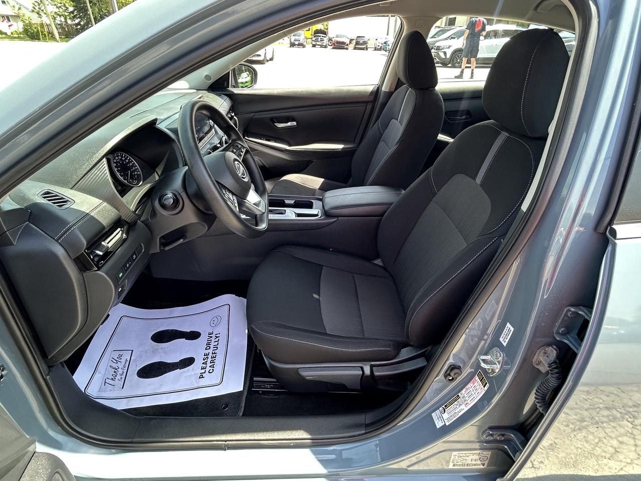 2024 Nissan Sentra SV/BACK UP CAM/HEATED SEATS CALL PICTON Photo