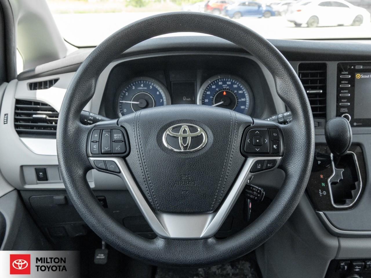 2020 Toyota Sienna 8 PASSENGER HEATED SEATS CAMERA TOUCH SCREEN NEW T Photo