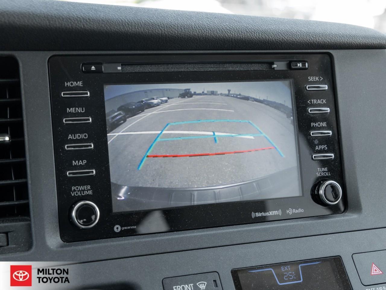 2020 Toyota Sienna 8 PASSENGER HEATED SEATS CAMERA TOUCH SCREEN NEW T Photo