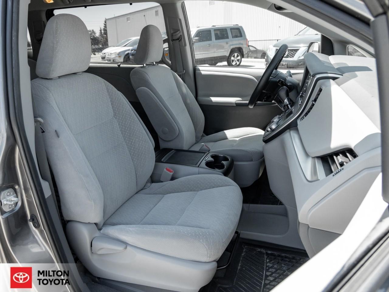2020 Toyota Sienna 8 PASSENGER HEATED SEATS CAMERA TOUCH SCREEN NEW T Photo