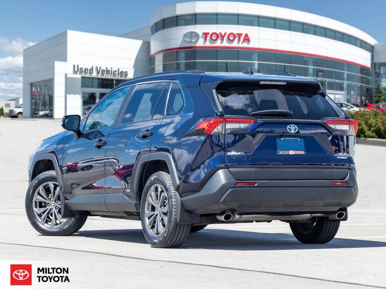 2024 Toyota RAV4 Hybrid PREMIUM AWD LEATHER SEATING SUNROOF CARPLAY ONE OW Photo4