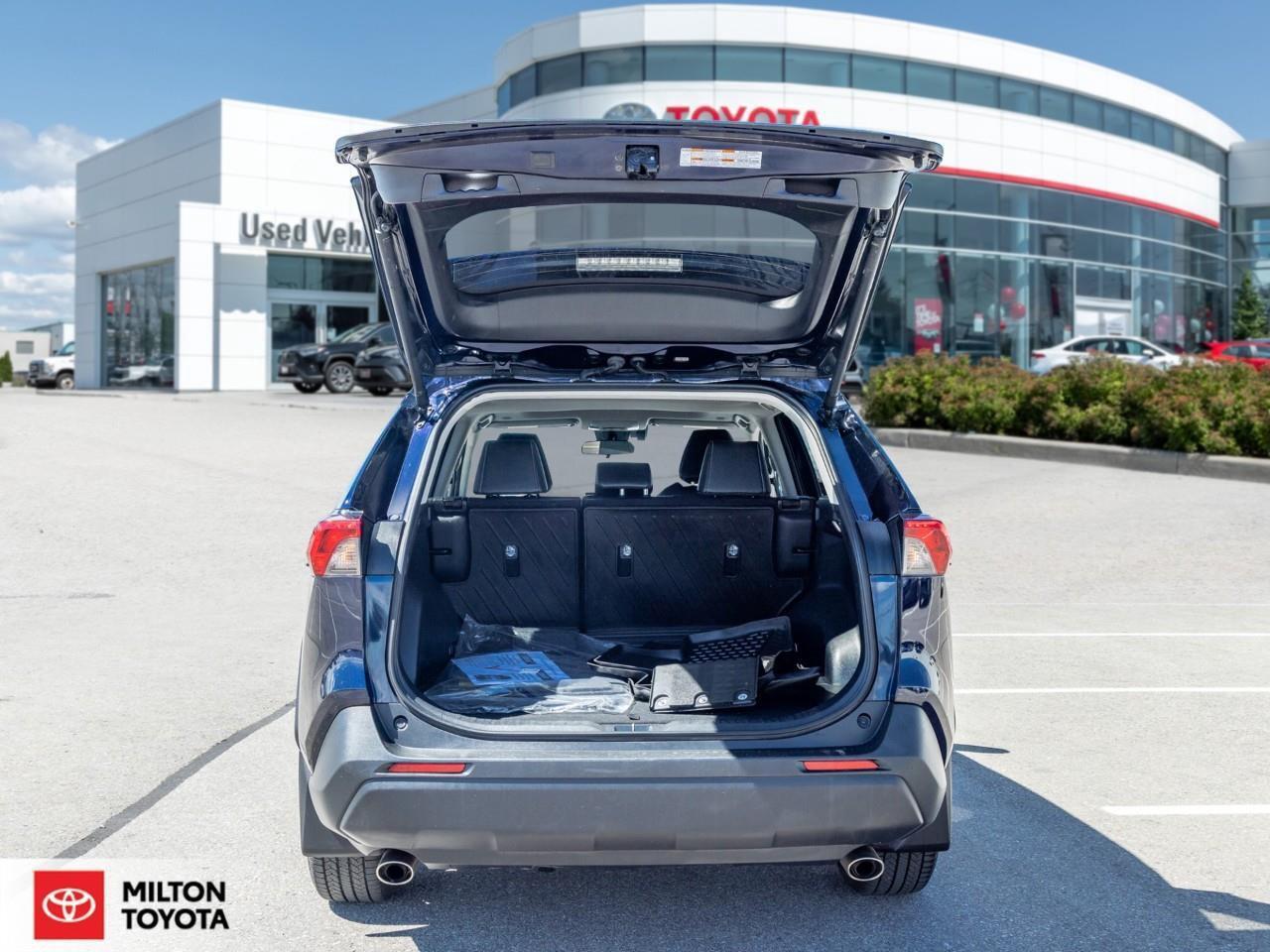 2024 Toyota RAV4 Hybrid PREMIUM AWD LEATHER SEATING SUNROOF CARPLAY ONE OW Photo