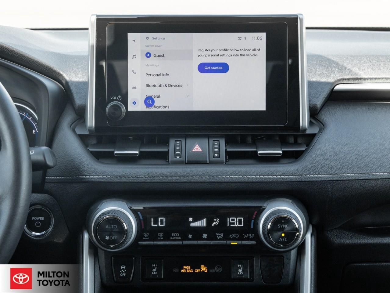 2024 Toyota RAV4 Hybrid PREMIUM AWD LEATHER SEATING SUNROOF CARPLAY ONE OW Photo