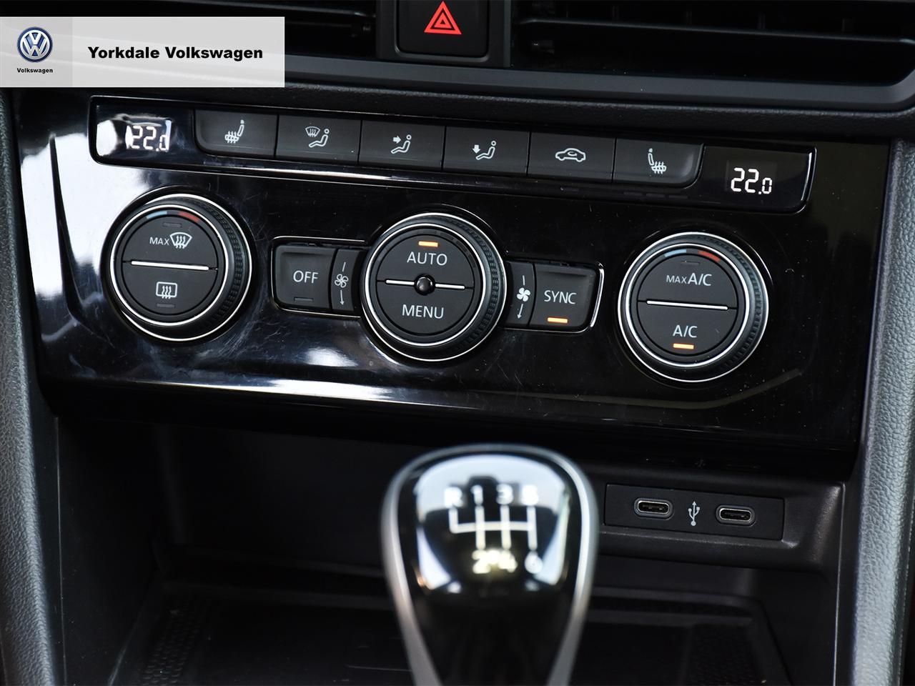 2023 Volkswagen Jetta GLI Manual Photo