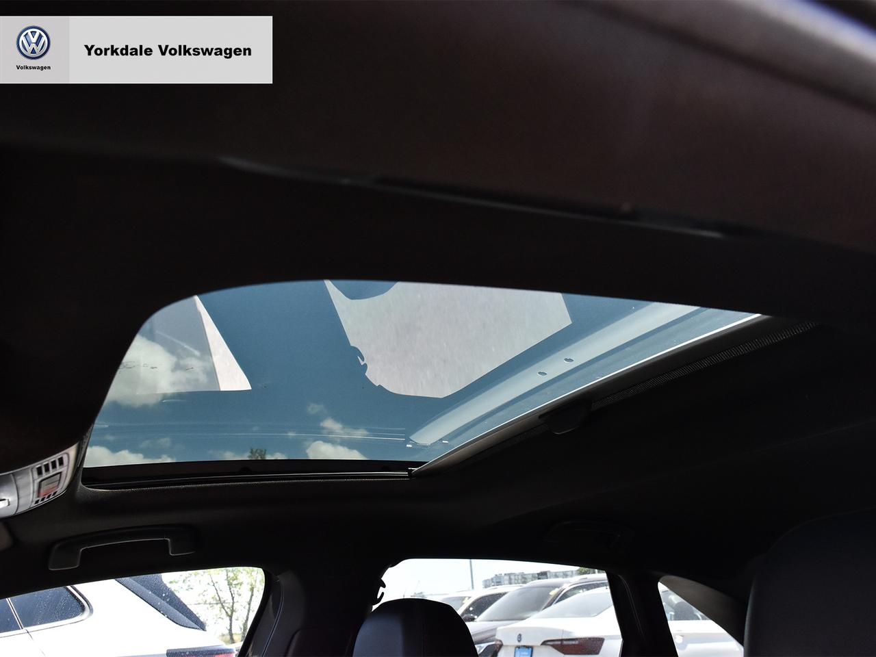 2023 Volkswagen Jetta GLI Manual Photo