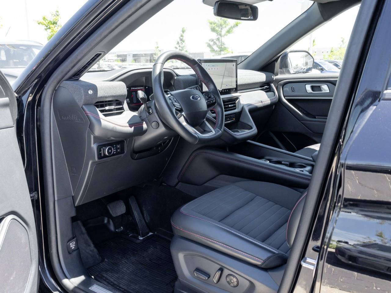 2025 Ford Explorer ST-Line 4dr 4x4 Photo