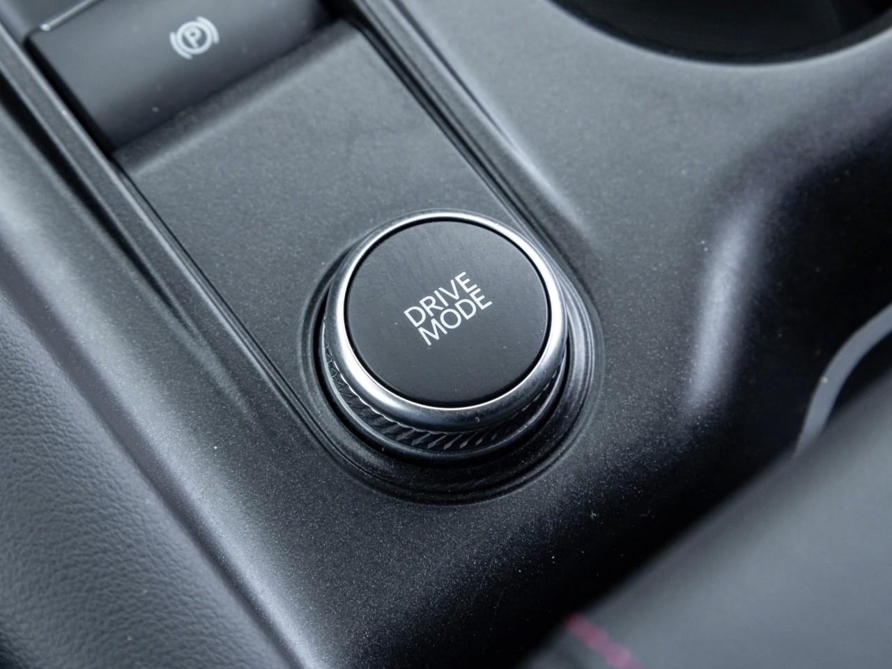 2025 Ford Explorer ST-Line 4dr 4x4 Photo