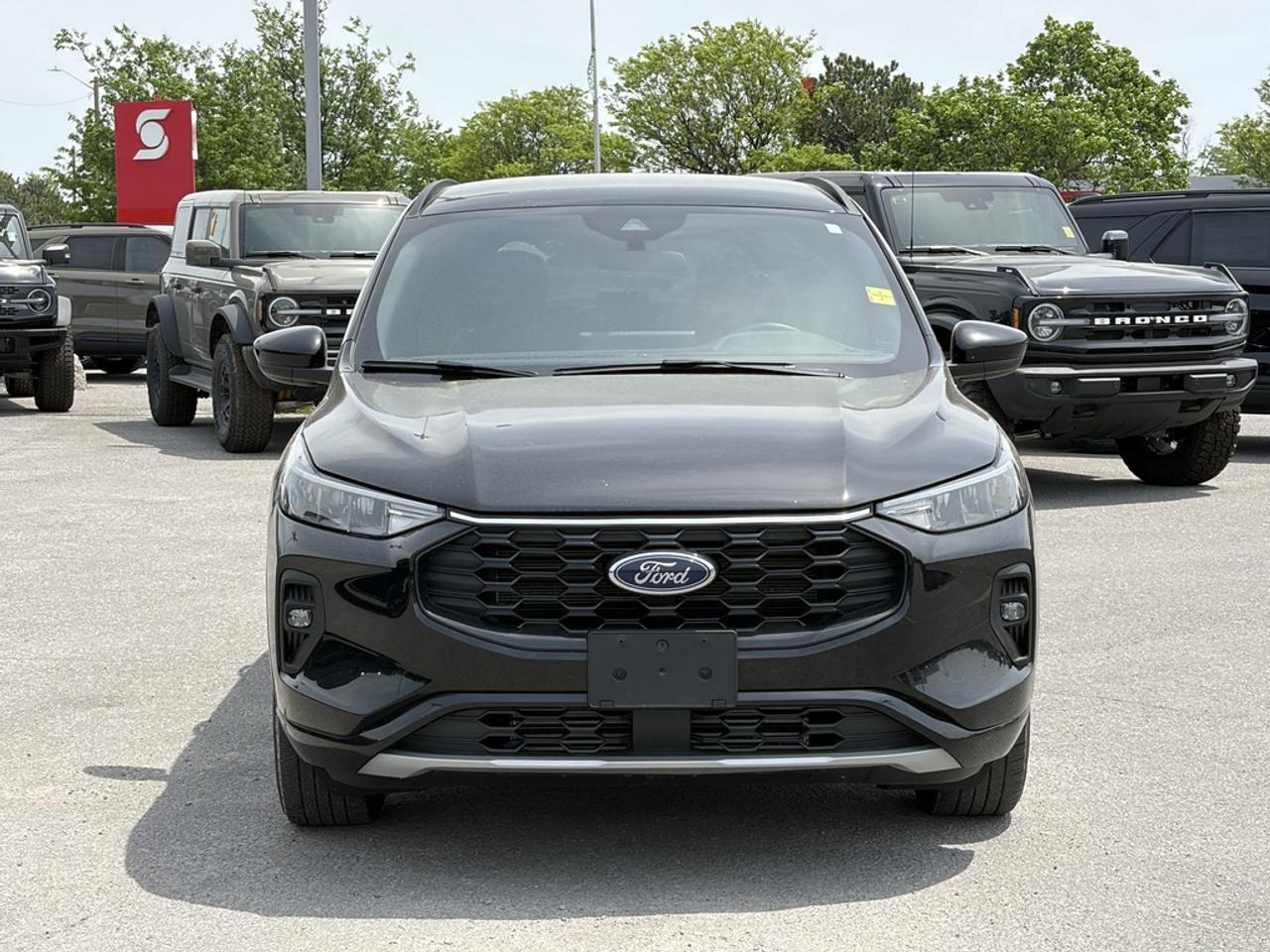 2023 Ford Escape ST-Line Select 4dr All-Wheel Drive Photo