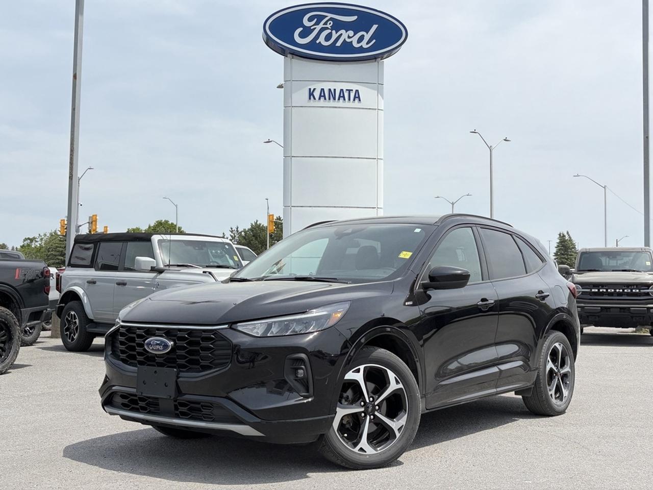 2023 Ford Escape ST-Line Select 4dr All-Wheel Drive Photo