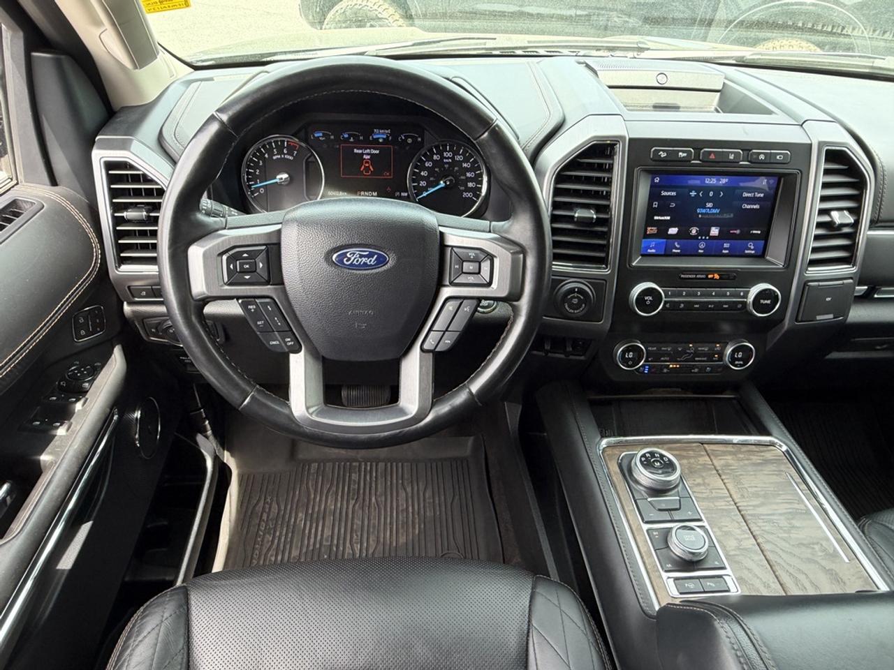 2021 Ford Expedition Max Platinum 4dr 4x4 Photo