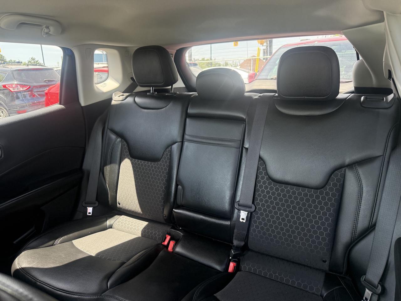 2019 Jeep Compass *** 3 YEAR WARRANTY INCLUDED *** Photo