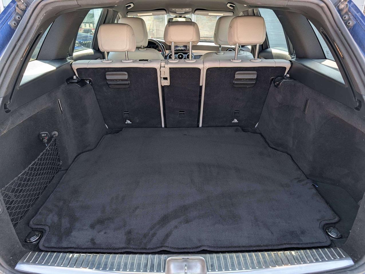 2018 Mercedes-Benz C-Class Clean History   2 Keys   AMG Line   Night Package Photo