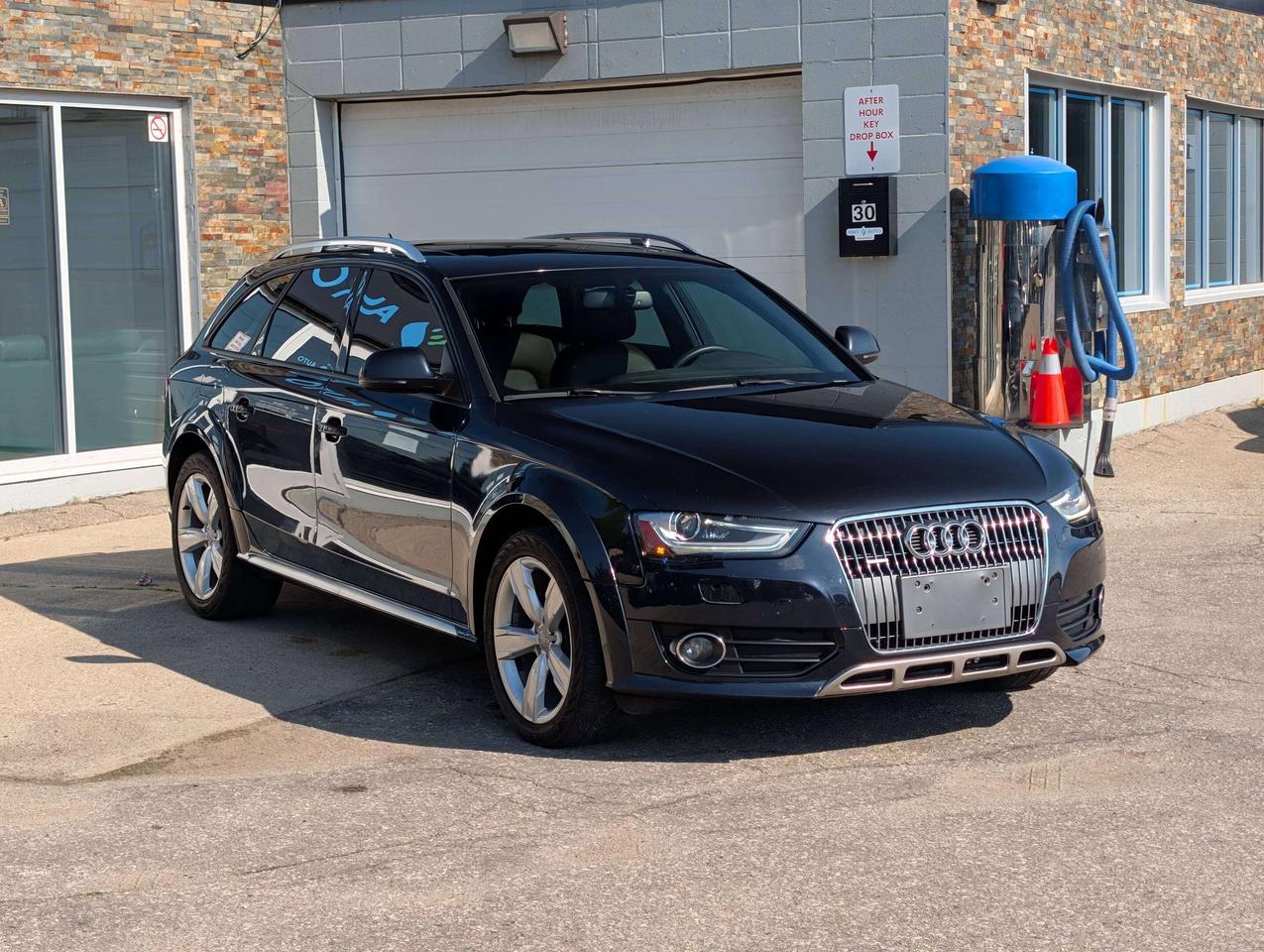 2013 Audi A4 allroad Clean CarFax   39 Service Records   2 Keys Photo