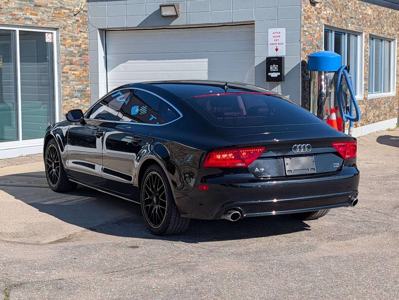 2014 Audi A7 Clean History   25 Service Records   2 Keys Photo
