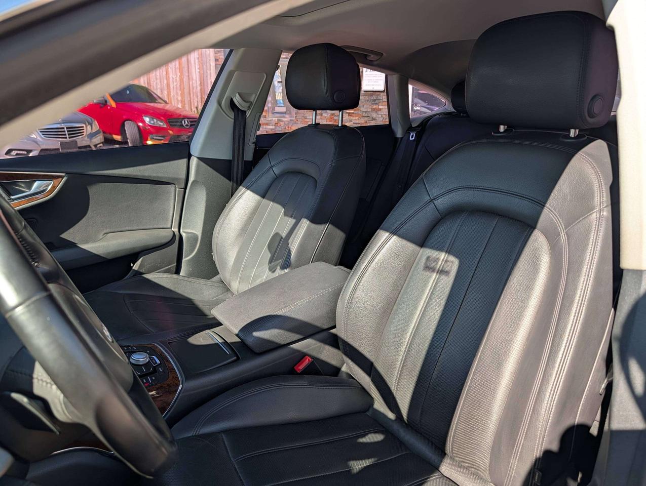 2014 Audi A7 Clean History   25 Service Records   2 Keys Photo