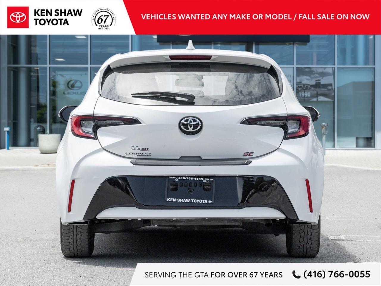 2023 Toyota Corolla Hatchback Base 5dr Photo