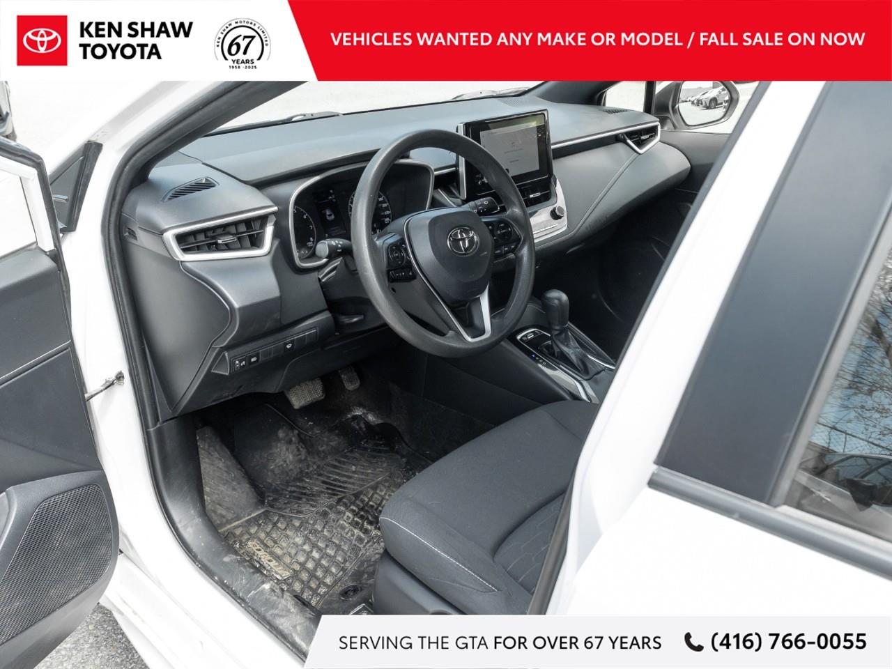 2023 Toyota Corolla Hatchback Base 5dr Photo