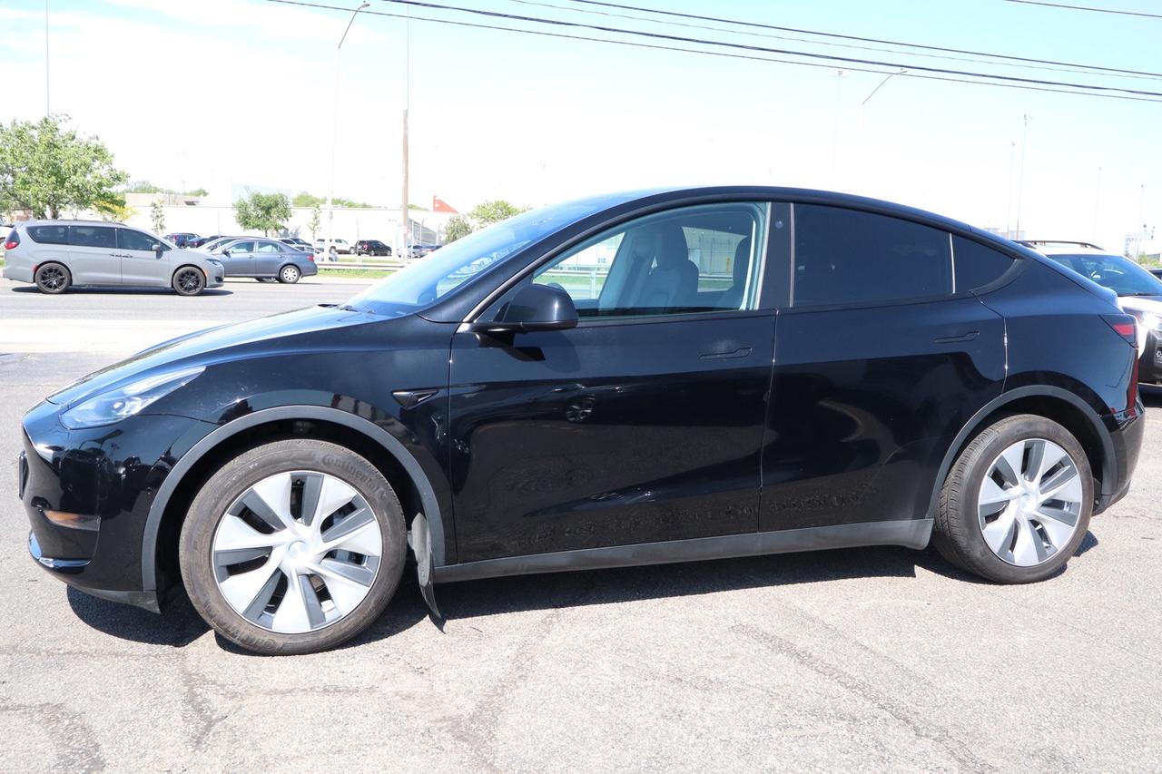 2022 Tesla Model Y Long Range   Dual Motor   Well Maintained Photo2