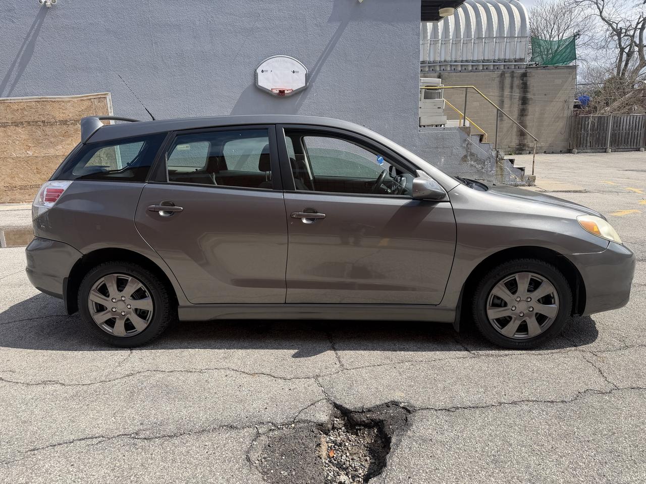 2006 Toyota Matrix 5dr Wgn Auto Photo