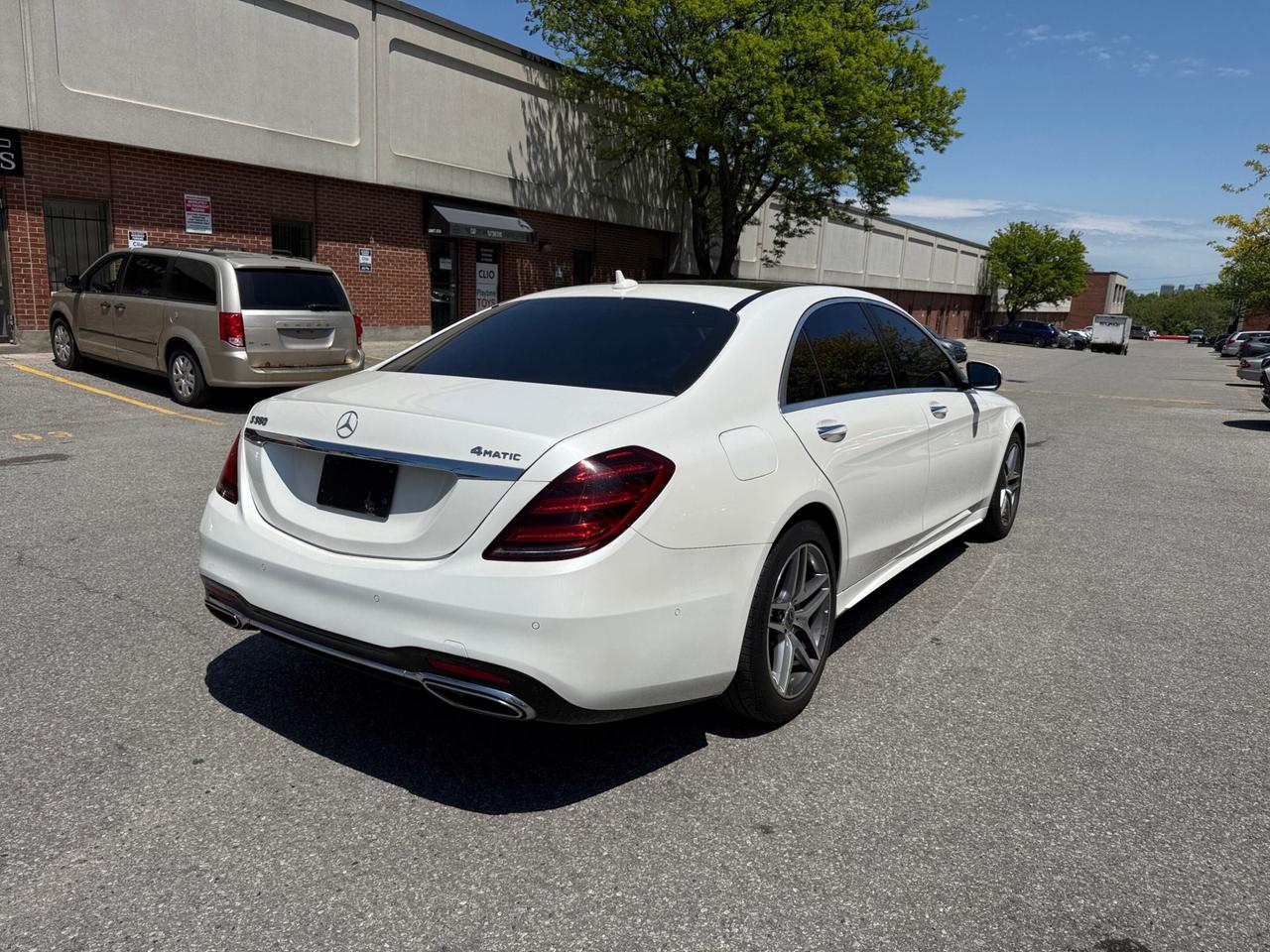 2019 Mercedes-Benz S-Class S 560 4MATIC LWB Sedan Photo