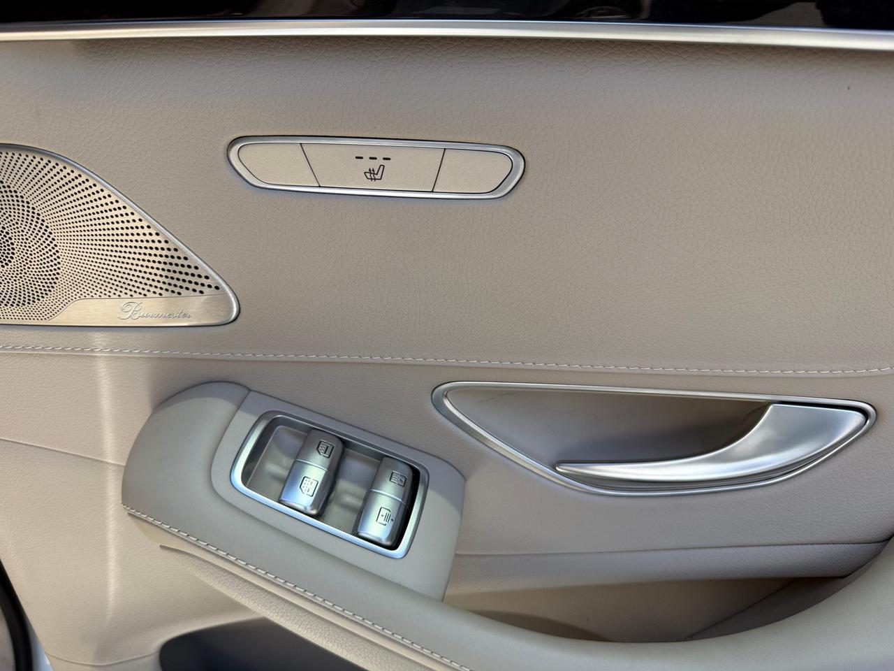 2019 Mercedes-Benz S-Class S 560 4MATIC LWB Sedan Photo