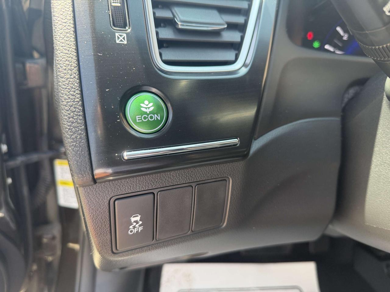 2013 Honda Civic TOURING  !! JUST SOLD SOLD SOLD SOLD  08/19/2026 Photo