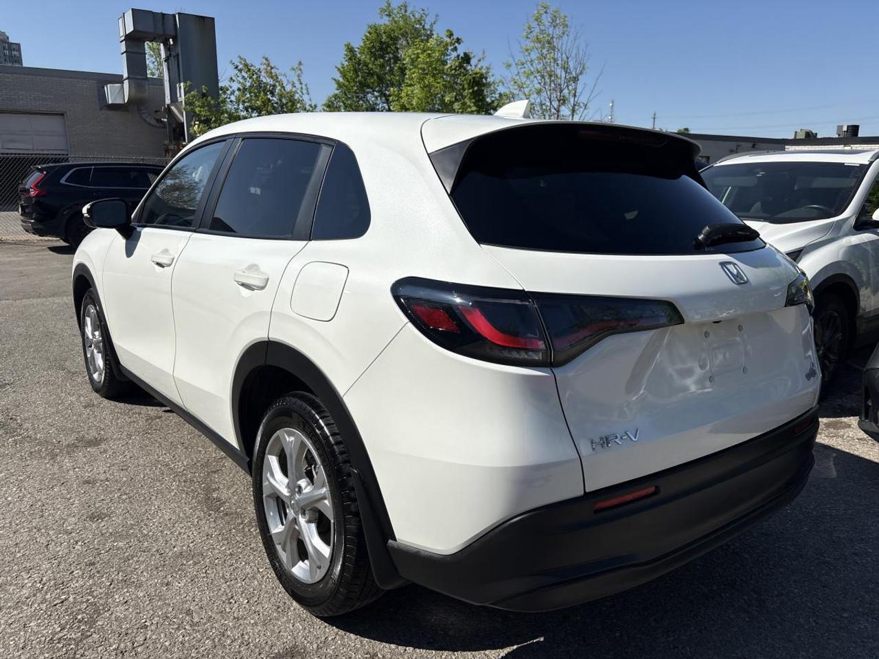 2024 Honda HR-V LX Honda Certified With 7YRS/160K Warranty Photo