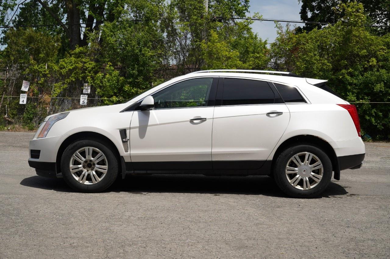 2010 Cadillac SRX AWD 4dr 3.0 Luxury Photo