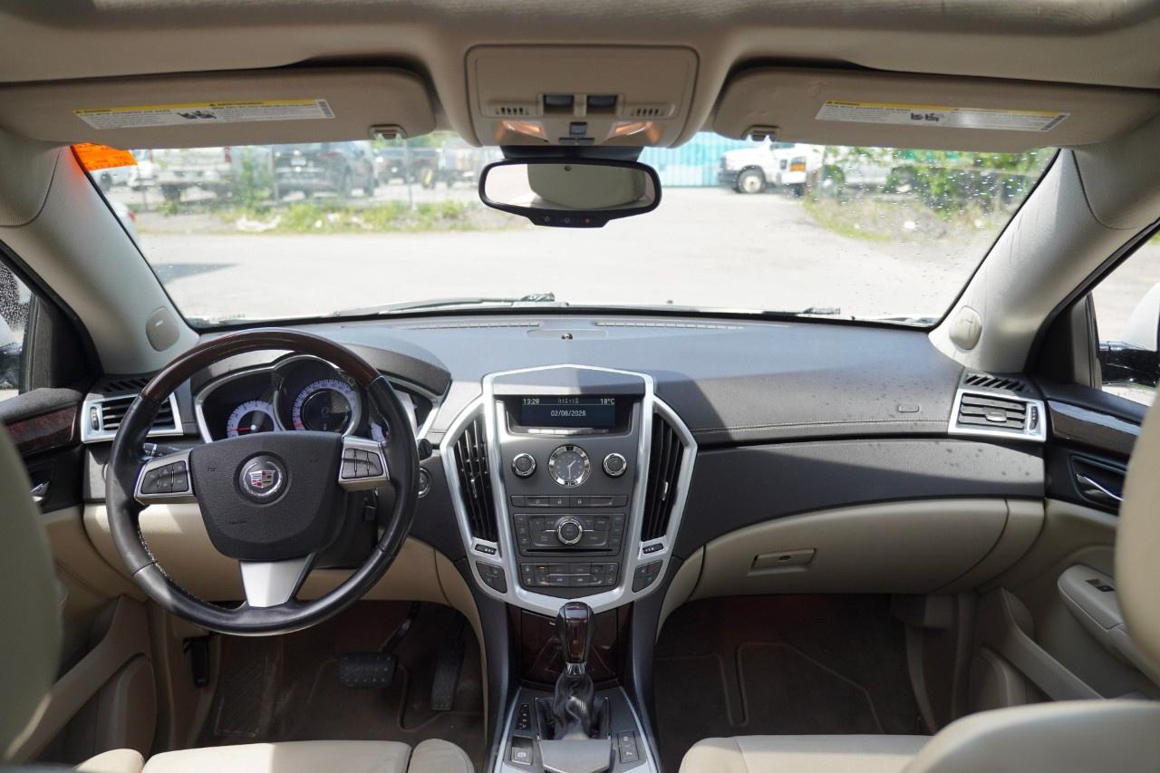 2010 Cadillac SRX AWD 4dr 3.0 Luxury Photo