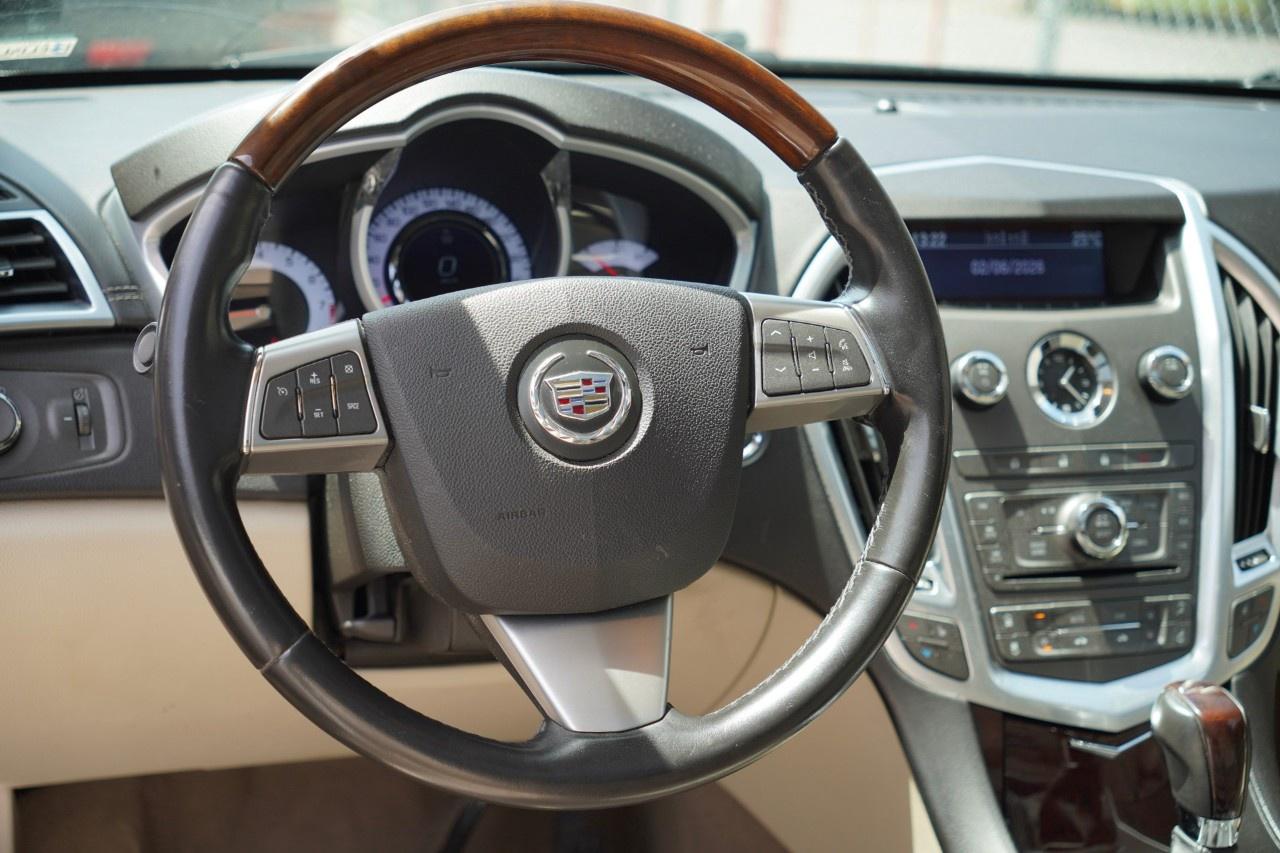 2010 Cadillac SRX AWD 4dr 3.0 Luxury Photo
