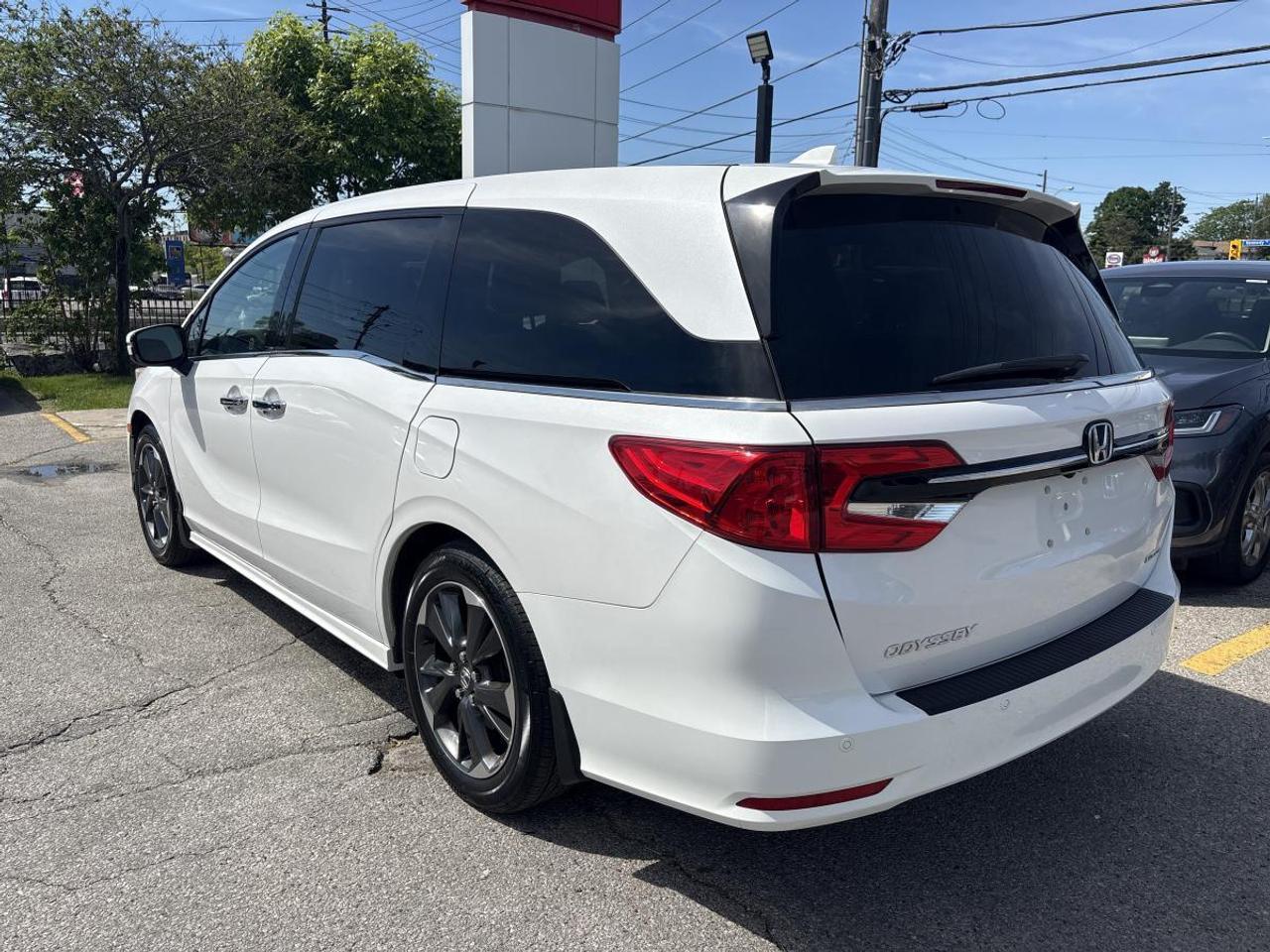 2023 Honda Odyssey Touring Fully Loaded Top Trim Photo