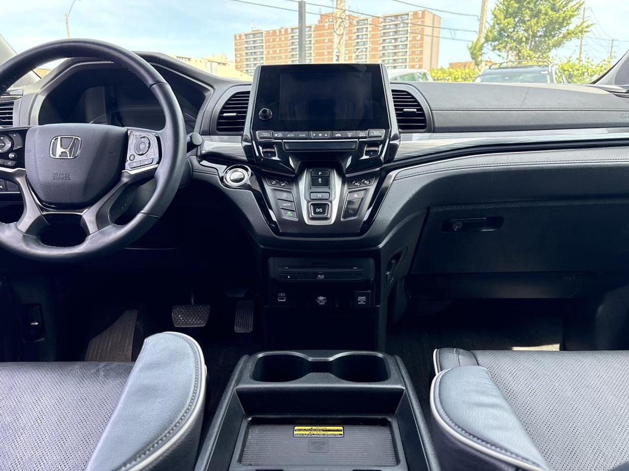 2023 Honda Odyssey Touring Fully Loaded Top Trim Photo
