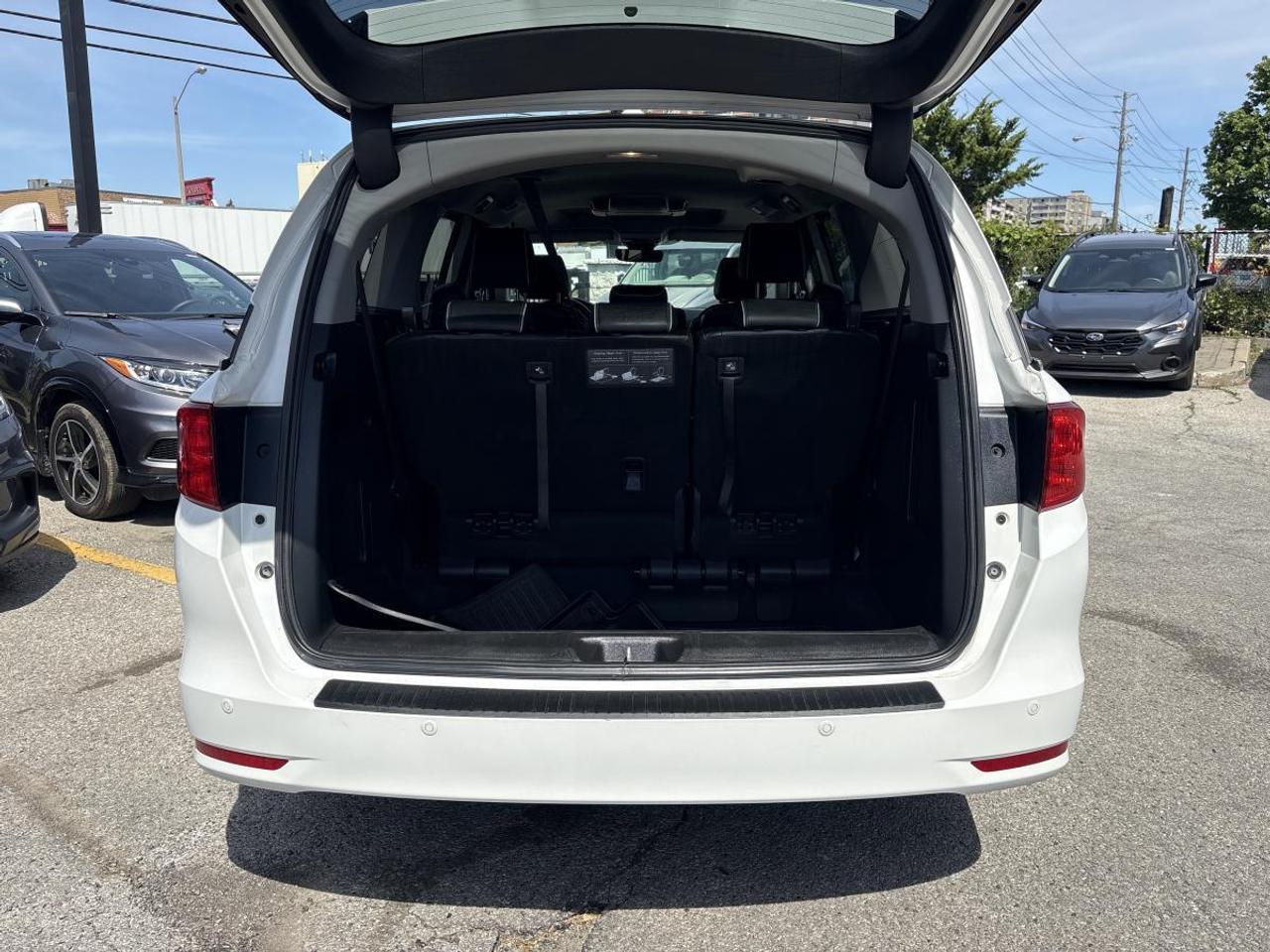 2023 Honda Odyssey Touring Fully Loaded Top Trim Photo