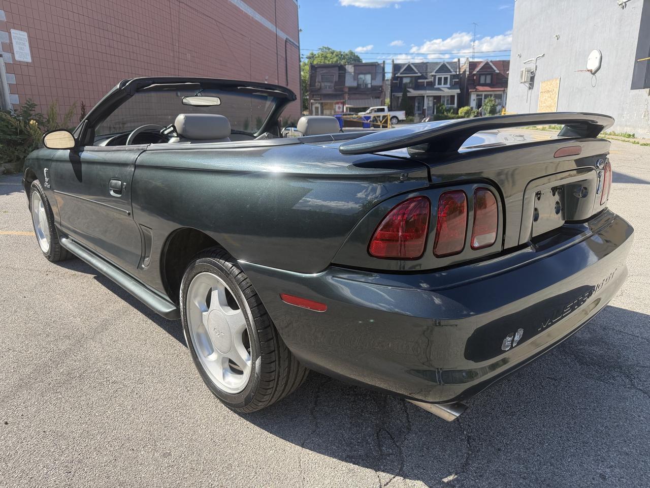 1998 Ford Mustang 2dr Convertible GT !!! AUTOMATIC !!! CERTIFIED !!! Photo2
