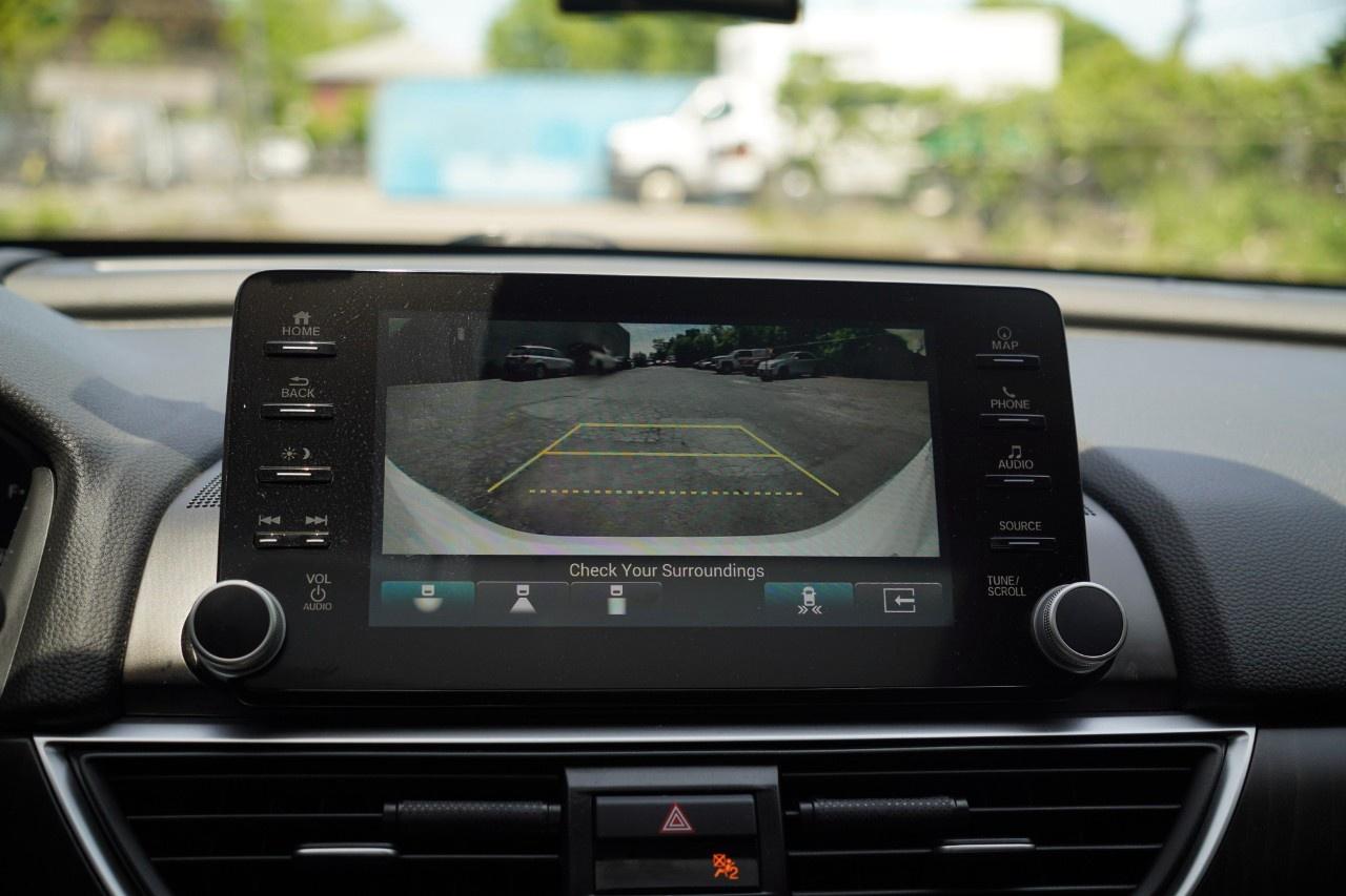 2018 Honda Accord Hybrid Touring CVT Hybrid Sedan Photo