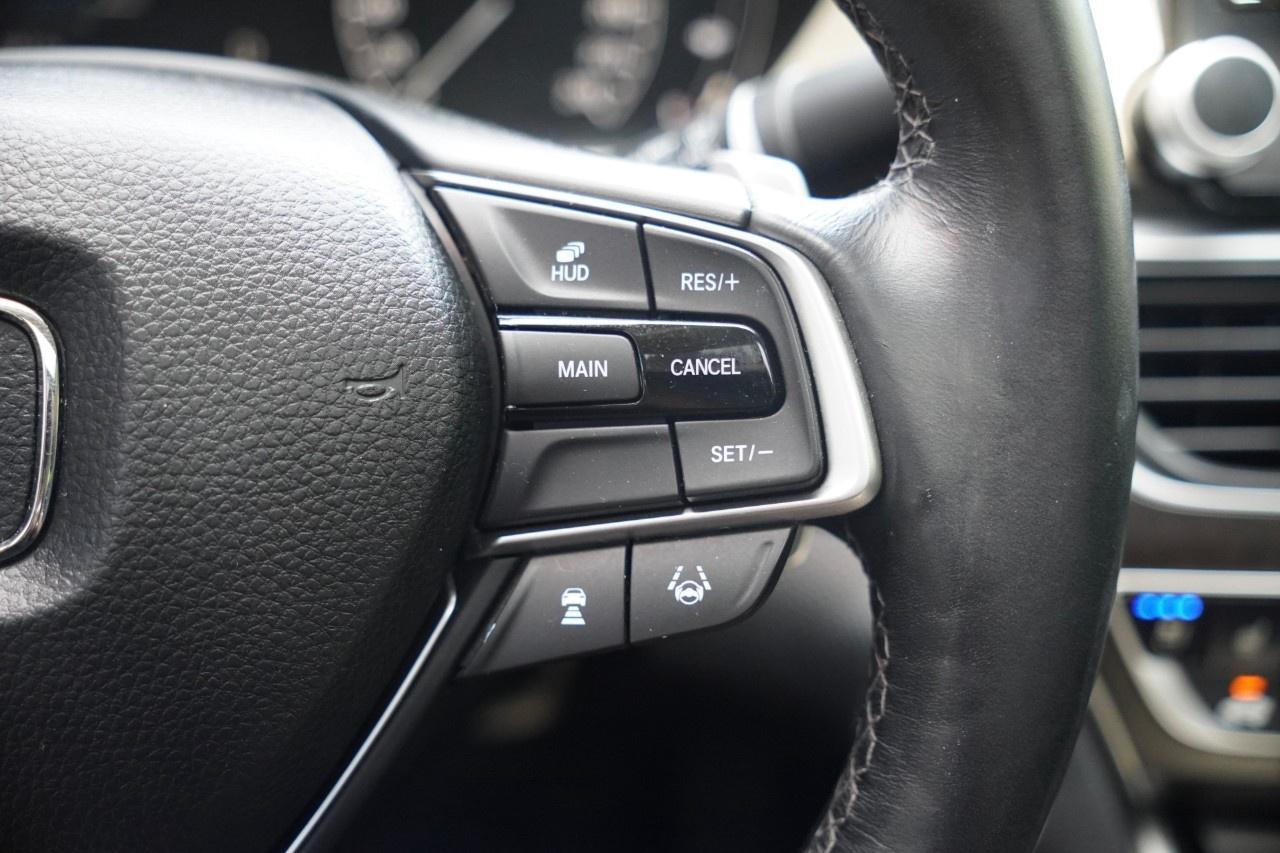2018 Honda Accord Hybrid Touring CVT Hybrid Sedan Photo