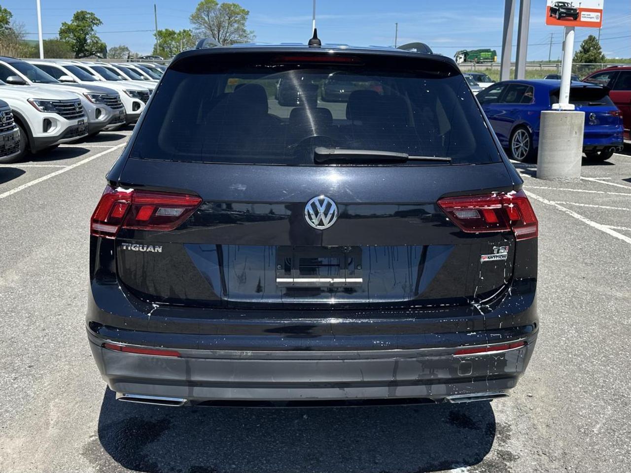 2018 Volkswagen Tiguan Comfortline 2.0T 8sp at w/Tip 4M Photo