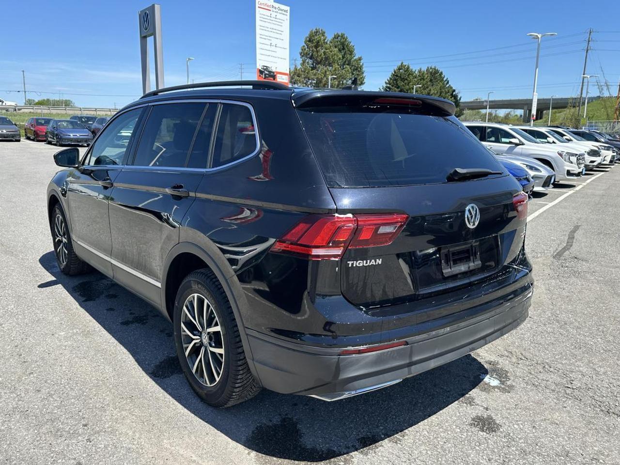 2018 Volkswagen Tiguan Comfortline 2.0T 8sp at w/Tip 4M Photo2