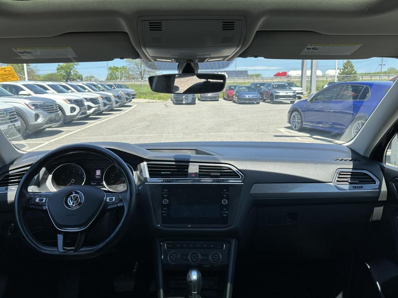 2018 Volkswagen Tiguan Comfortline 2.0T 8sp at w/Tip 4M Photo