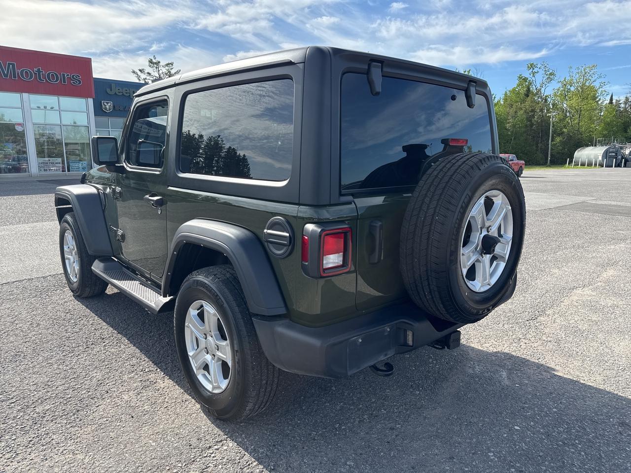 2022 Jeep Wrangler Sport S Photo
